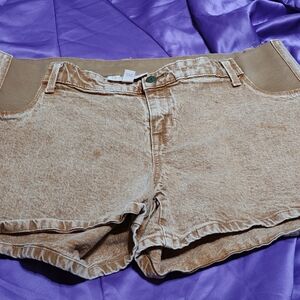 Isabel Maternity by Ingrid & Isabel Tan And White Jean Shorts